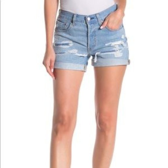Levi's NWT Distressed Short - Picture 1 of 3